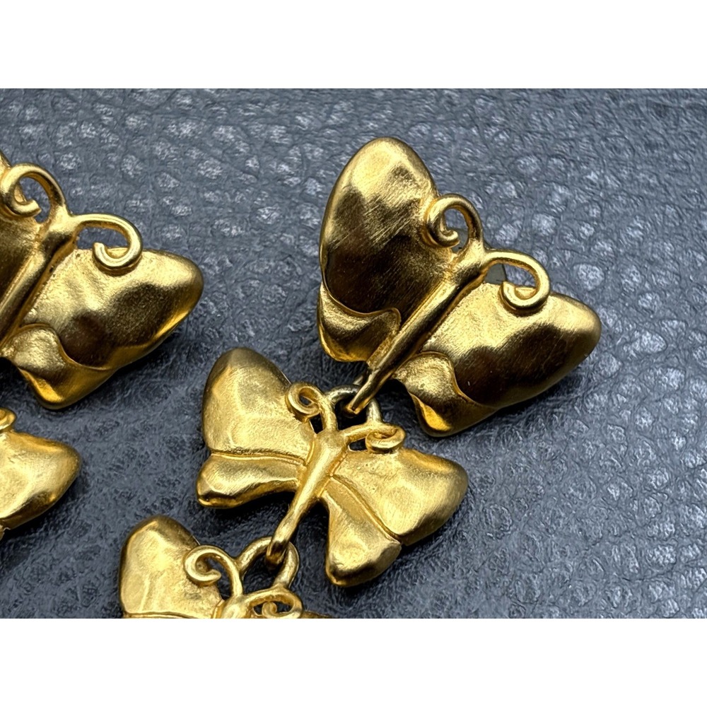 Vintage 80s Givenchy Gold Tone Butterfly Pearl Drop Dangle Pierced Earrings - Picture 5 of 16